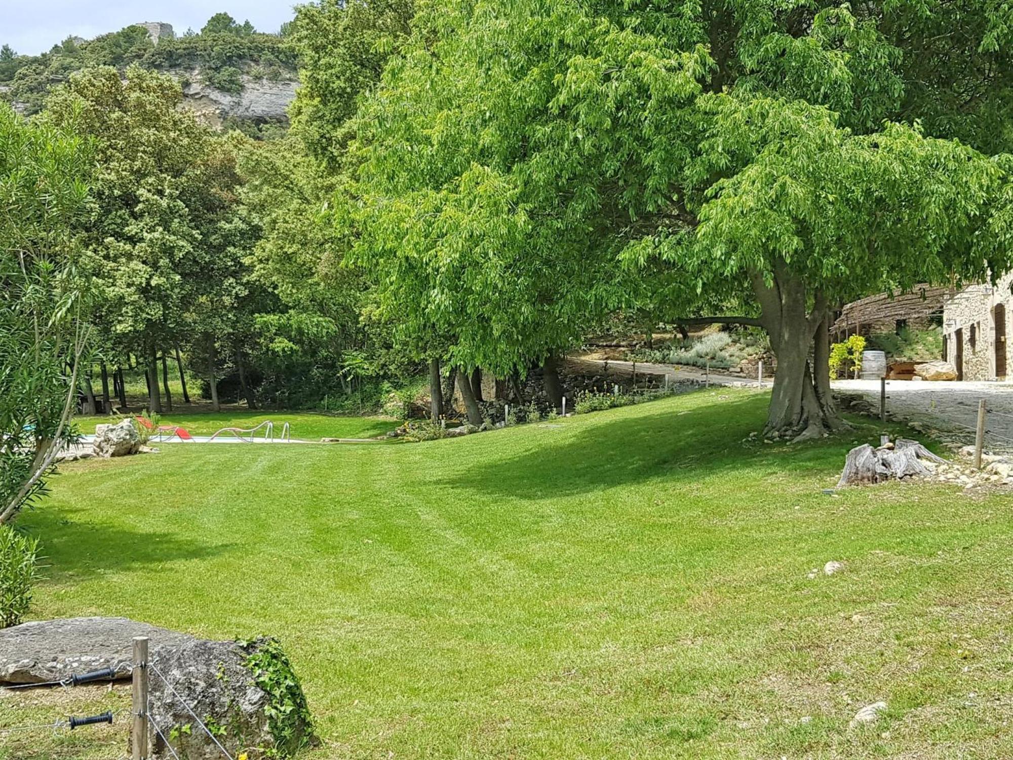 Villa Tauleigne à Bollène Extérieur photo